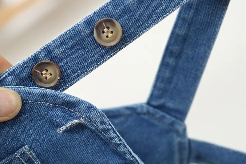 Denim Latzhose - Kleines Wunder